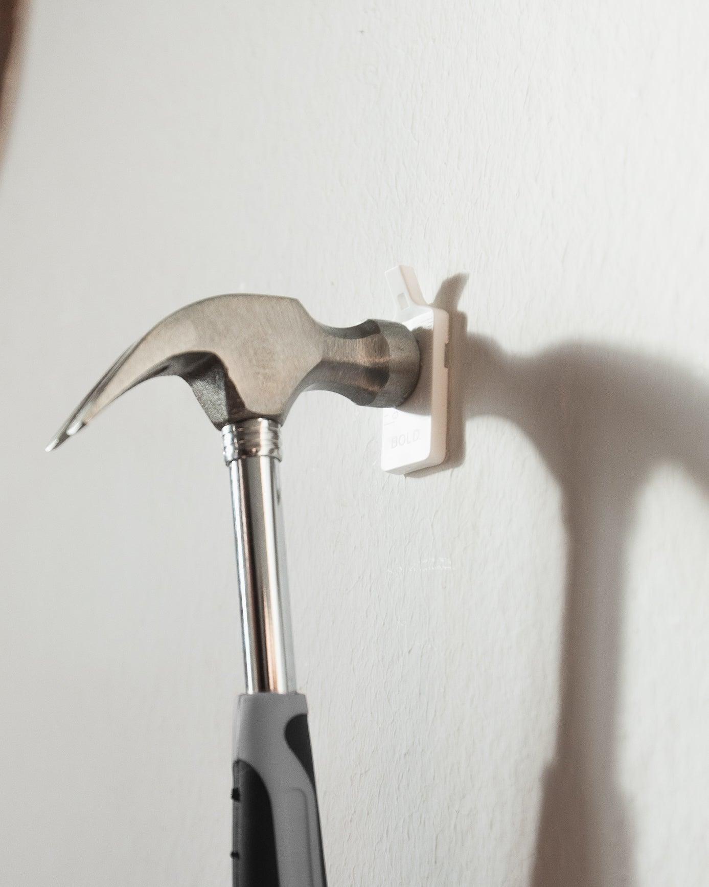 Peléton Hangers BOLD Picture hooks